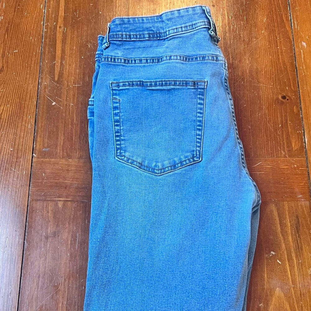 The Perfect Jean "Joker - Light Indigo" - Skinny, 33/30